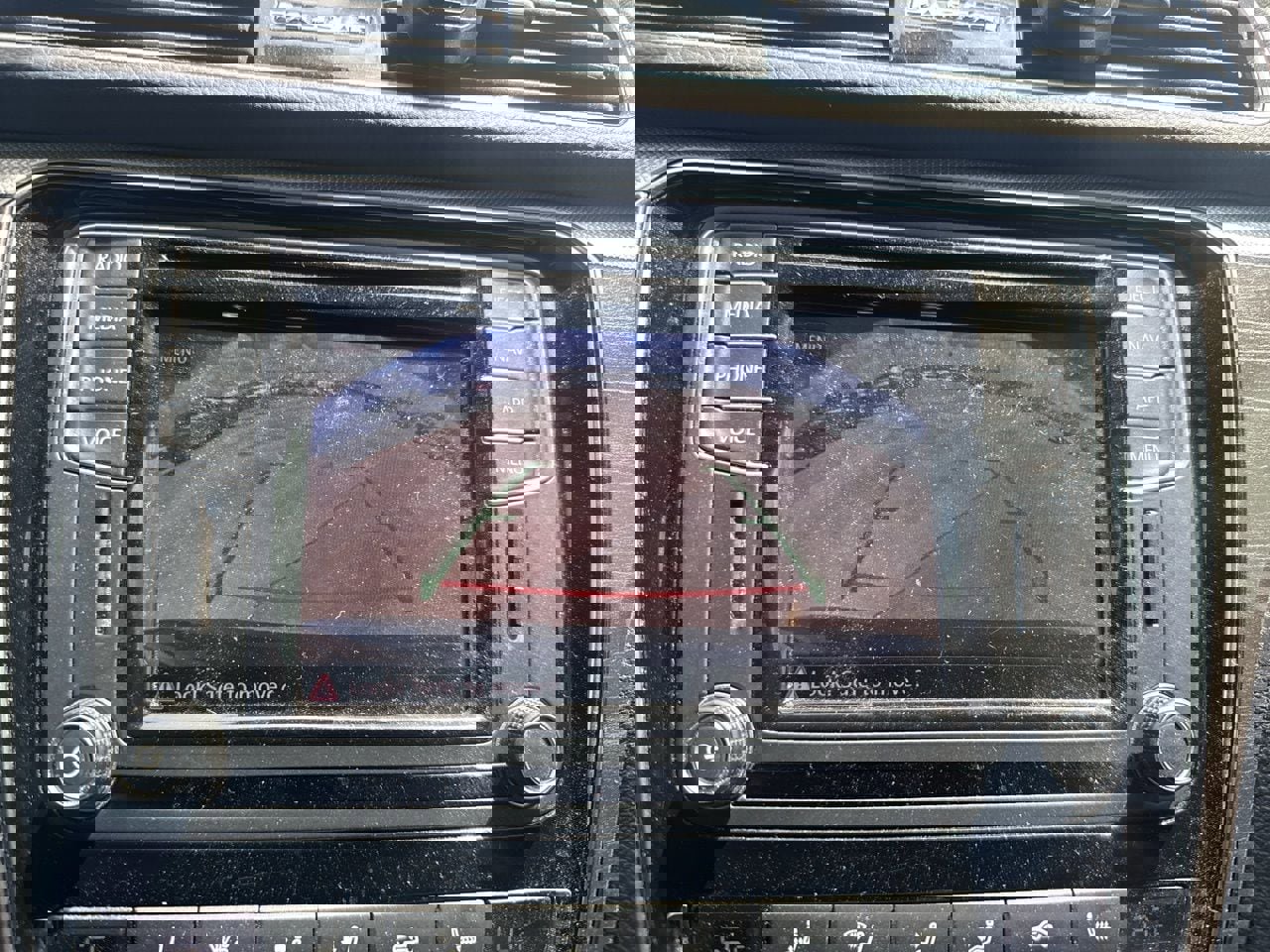 Used 2018 Volkswagen Passat 3.6 SEL Premium image 42