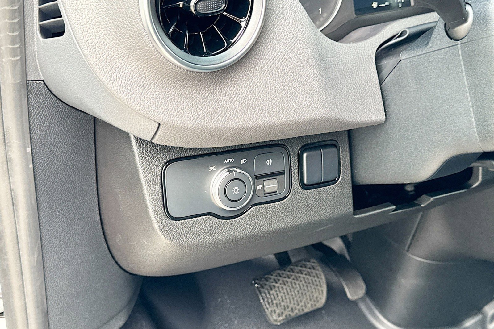 New 2026 Mercedes-Benz Sprinter 2500 image 10