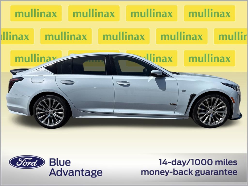 Used 2022 Cadillac CT5 Premium Luxury image 2