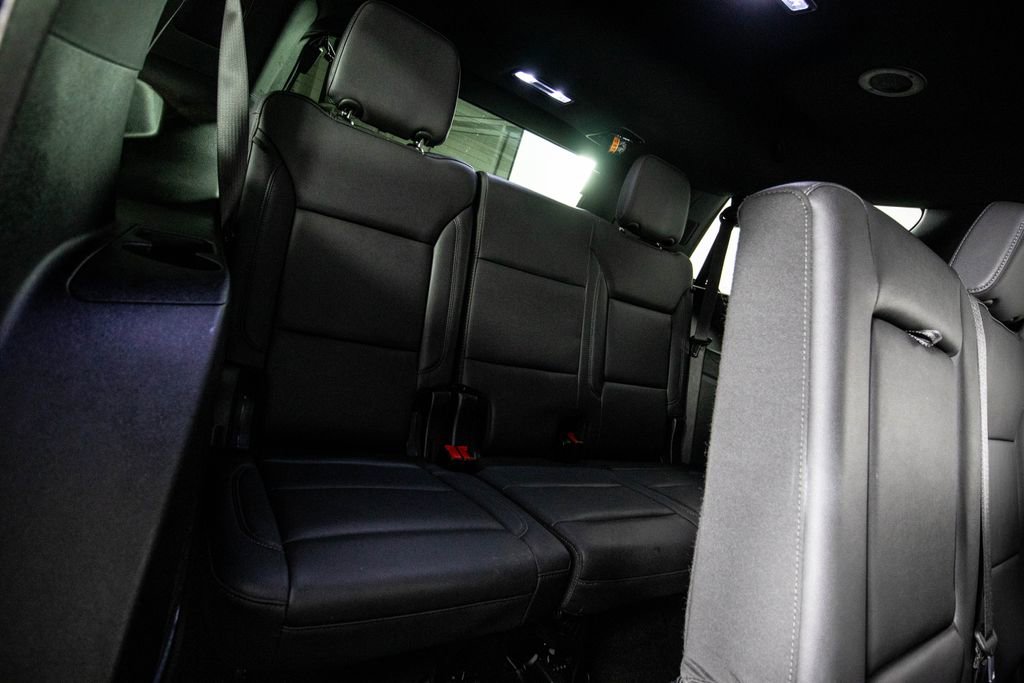 Used 2025 Chevrolet Tahoe LT AWD/4WD image 12