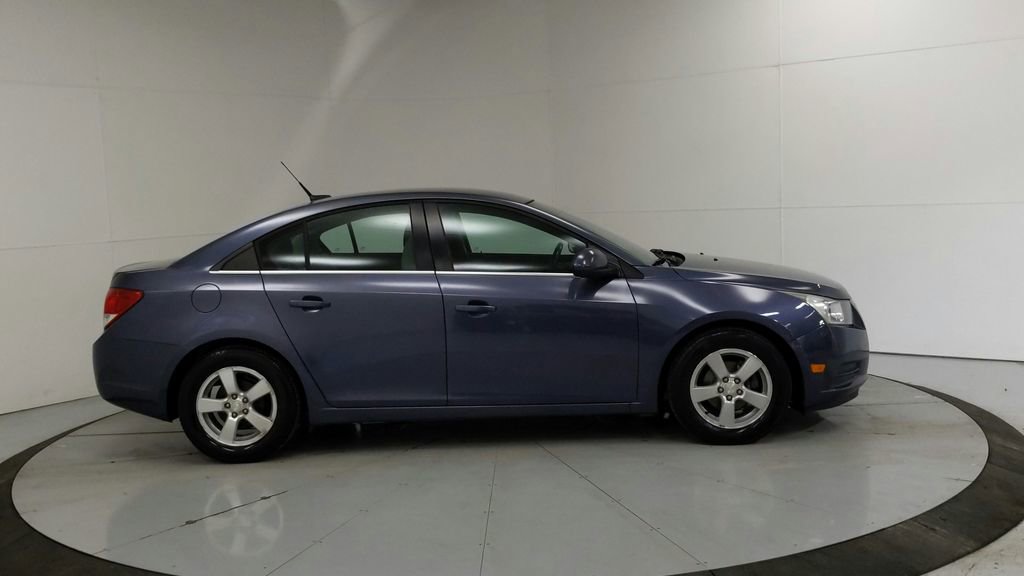 Used 2014 Chevrolet Cruze LT image 18