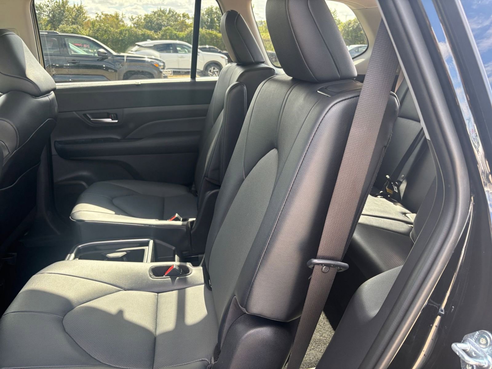 Used 2025 Toyota Grand Highlander FWD image 36