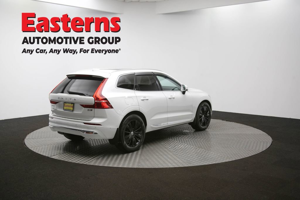 Used 2023 Volvo XC60 B5 Plus image 38