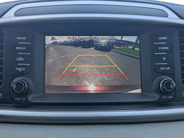 Used 2020 Kia Sorento LX w/ LX I4 Convenience Package image 25