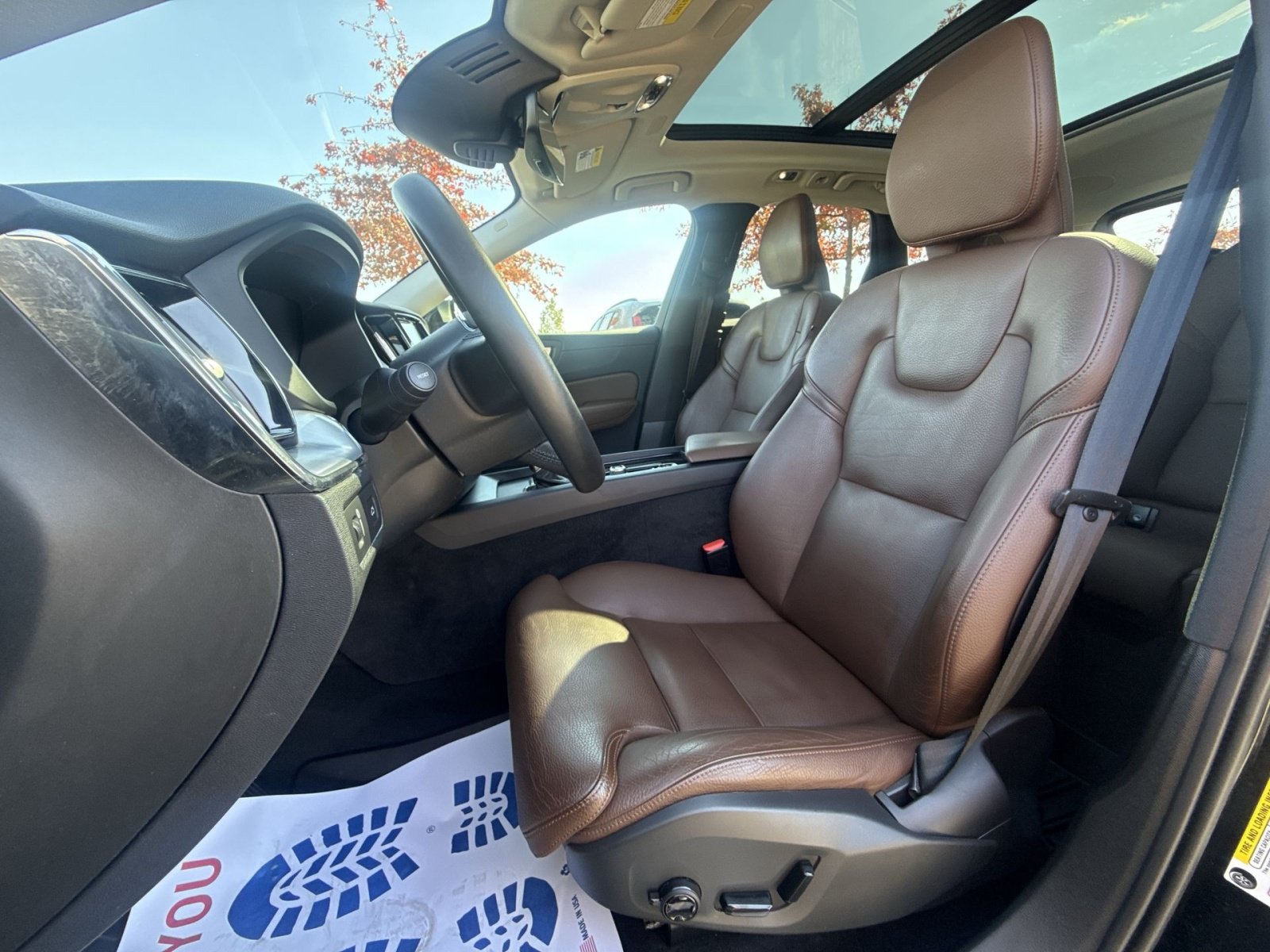 Used 2019 Volvo XC60 T5 Momentum w/ Protection Package Premier FWD image 21