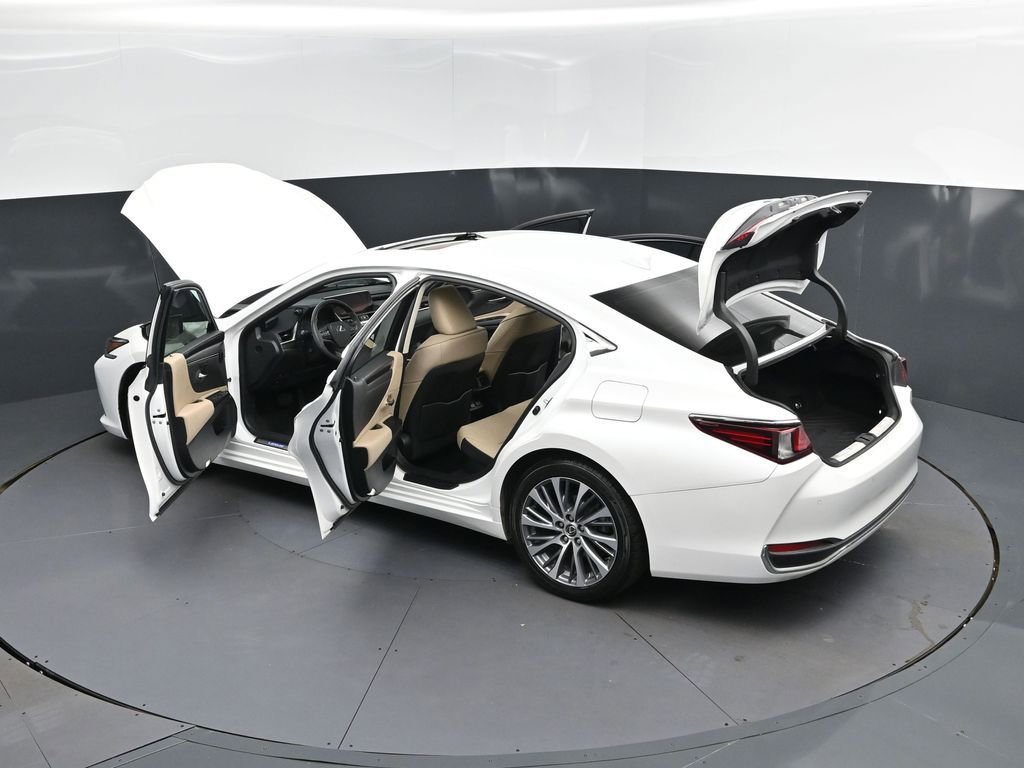 Used 2021 Lexus ES 300h w/ Premium Package FWD image 2