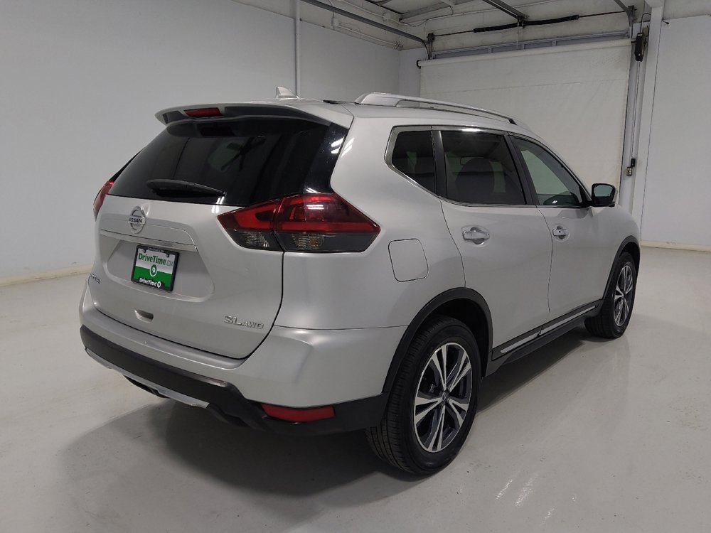 Used 2018 Nissan Rogue SL image 9