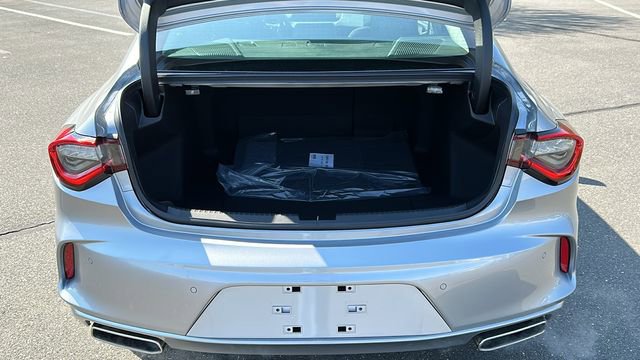 Used 2025 Acura TLX w/ Technology Package image 27