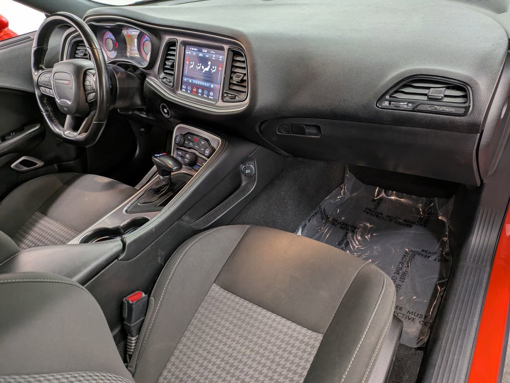 Used 2020 Dodge Challenger R/T w/ T/A Package image 29