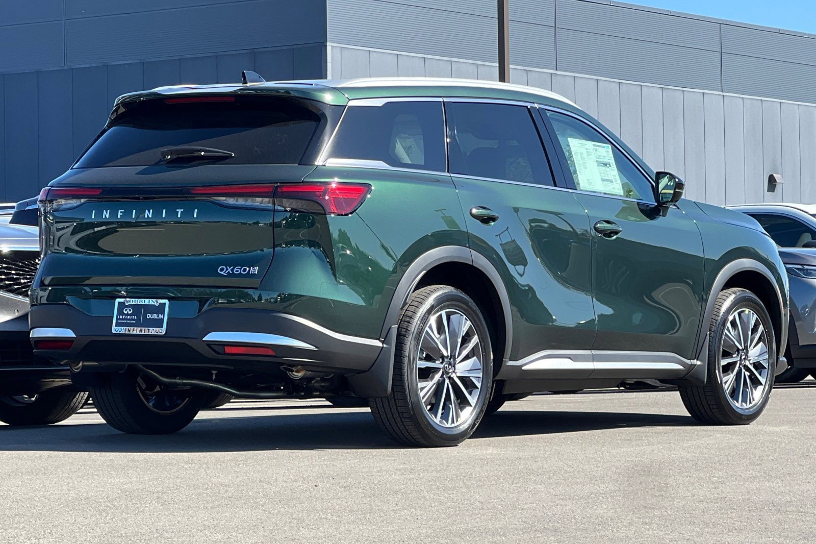 New 2026 INFINITI QX60 Luxe w/ Cargo Package image 5