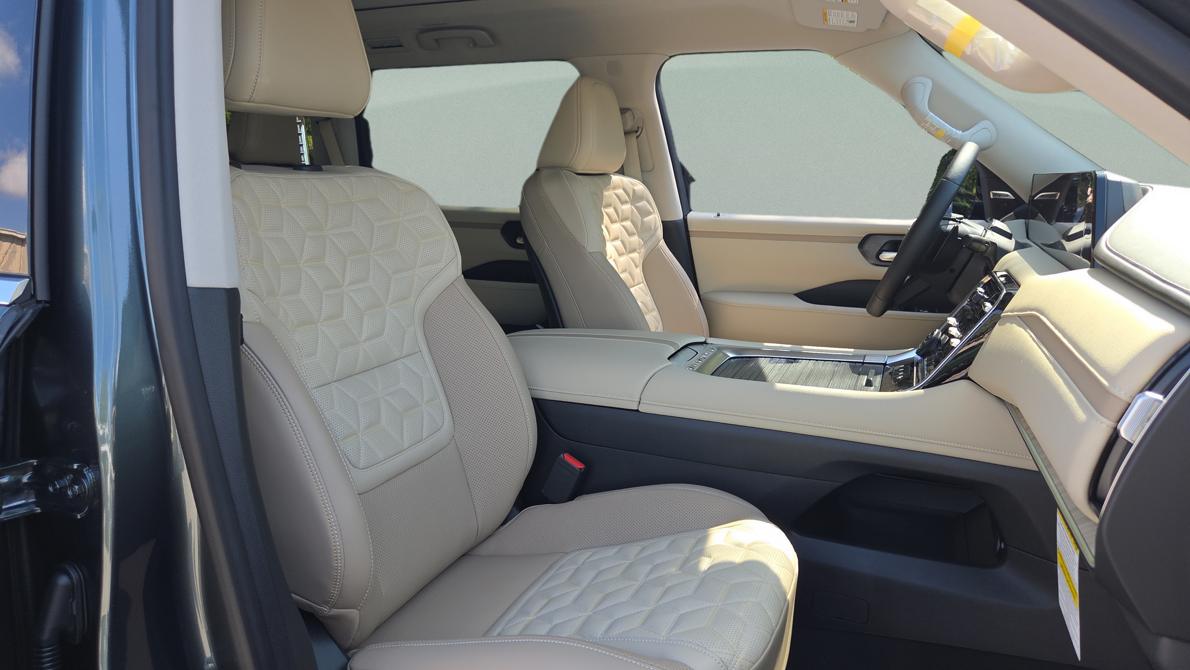 New 2026 Nissan Armada Platinum AWD/4WD image 18