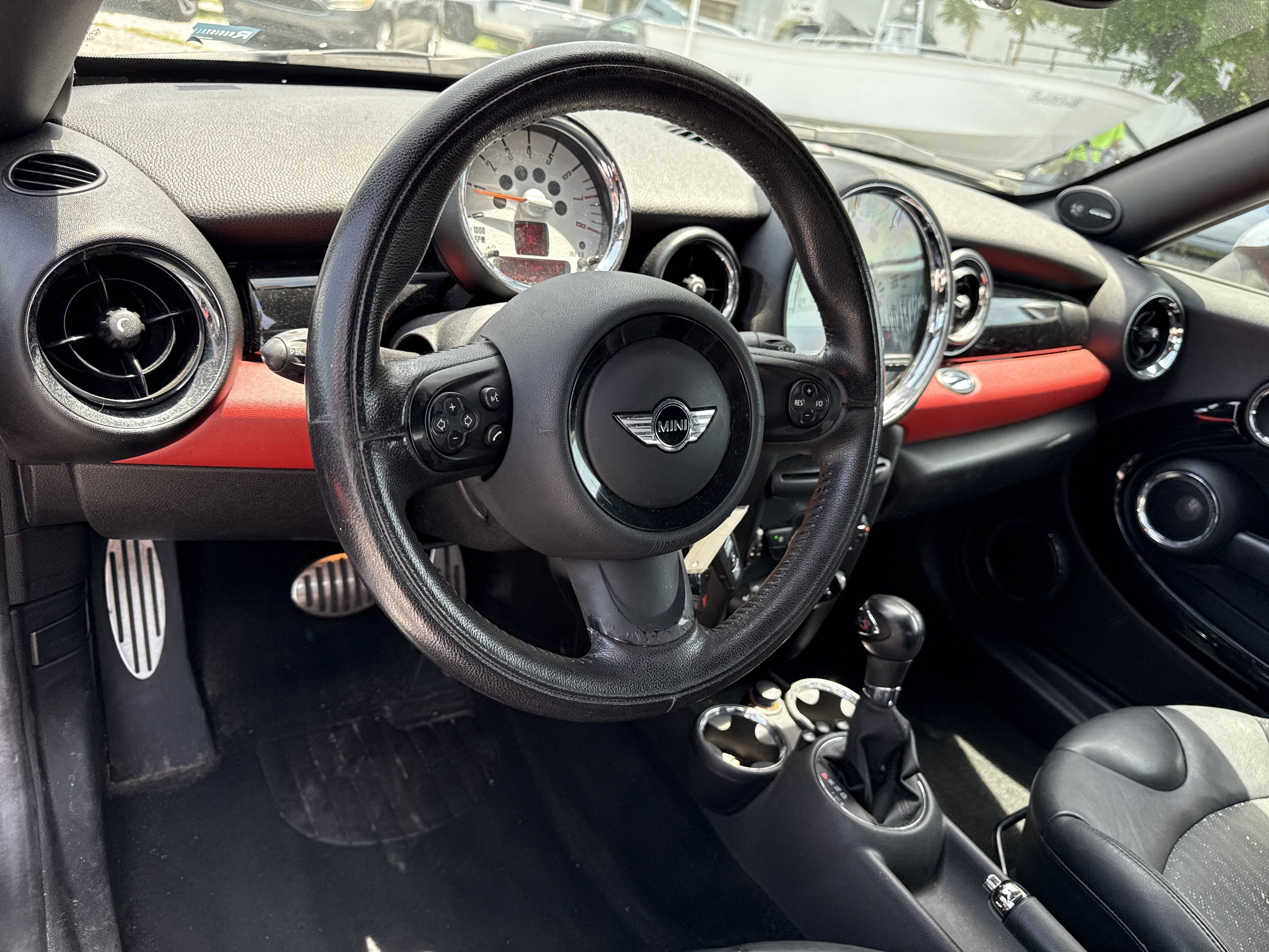 Used 2012 MINI Cooper Coupe S image 9