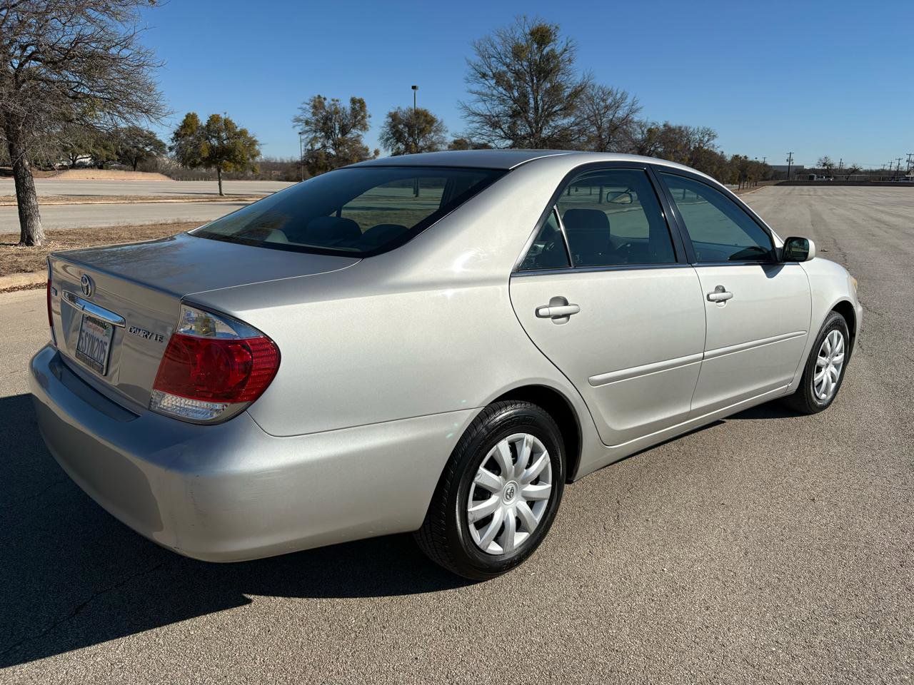 Used 2006 Toyota Camry LE FWD image 38