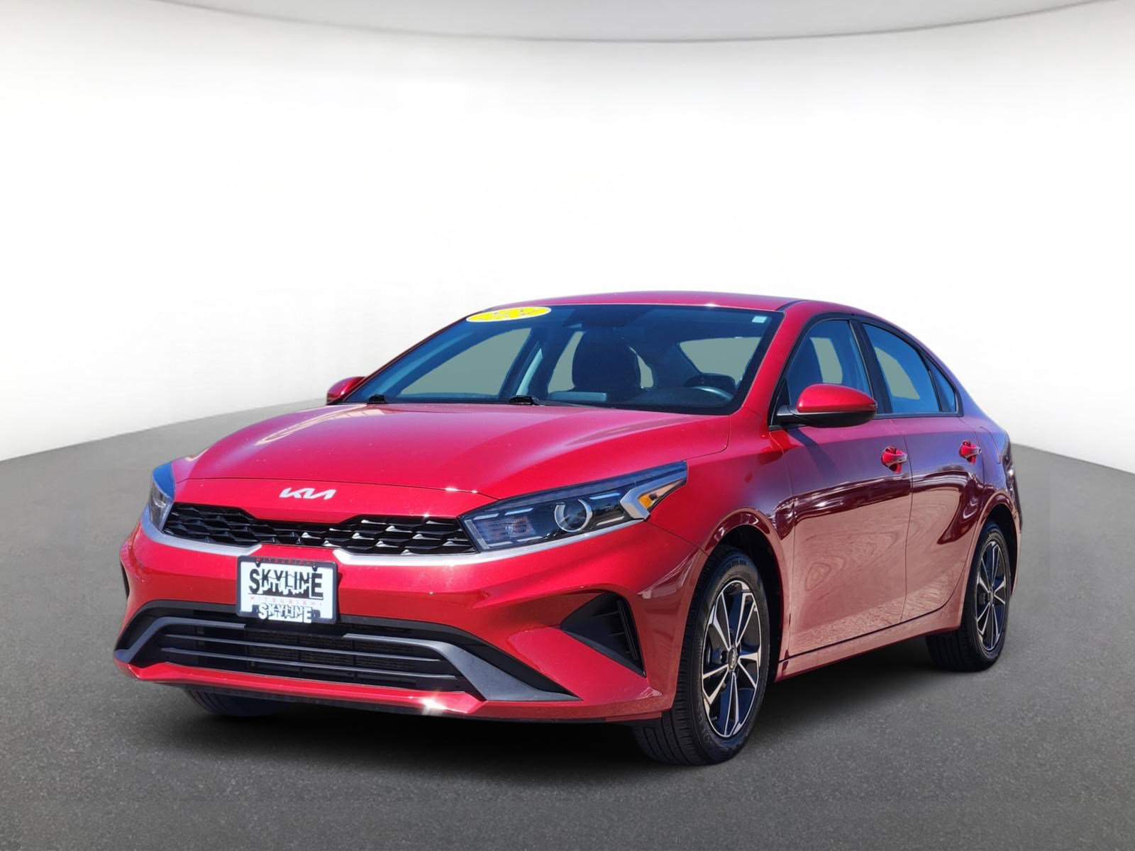 Used 2024 Kia Forte LXS FWD image 2