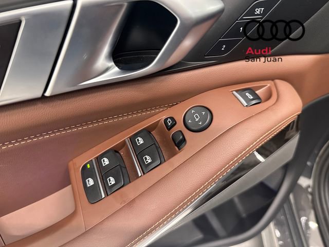 Used 2024 BMW X5 sDrive40i w/ Executive Package image 32