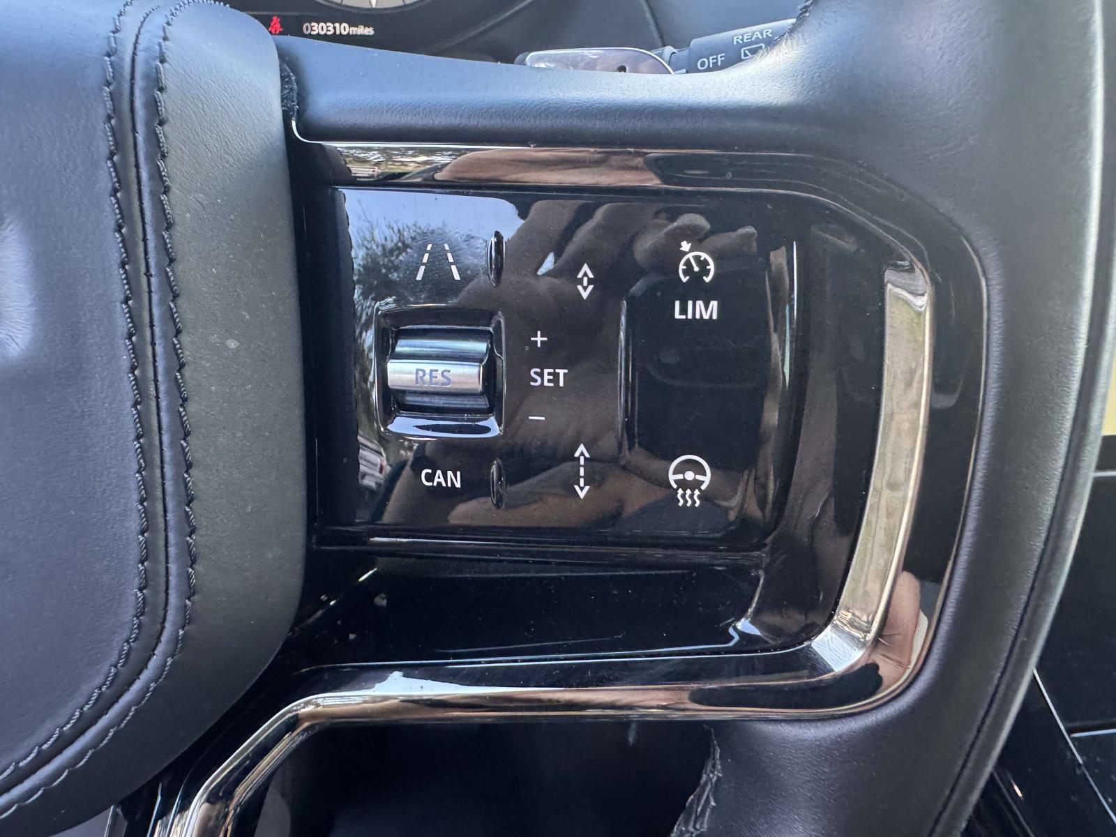 Used 2024 Land Rover Range Rover Sport Dynamic SE image 27