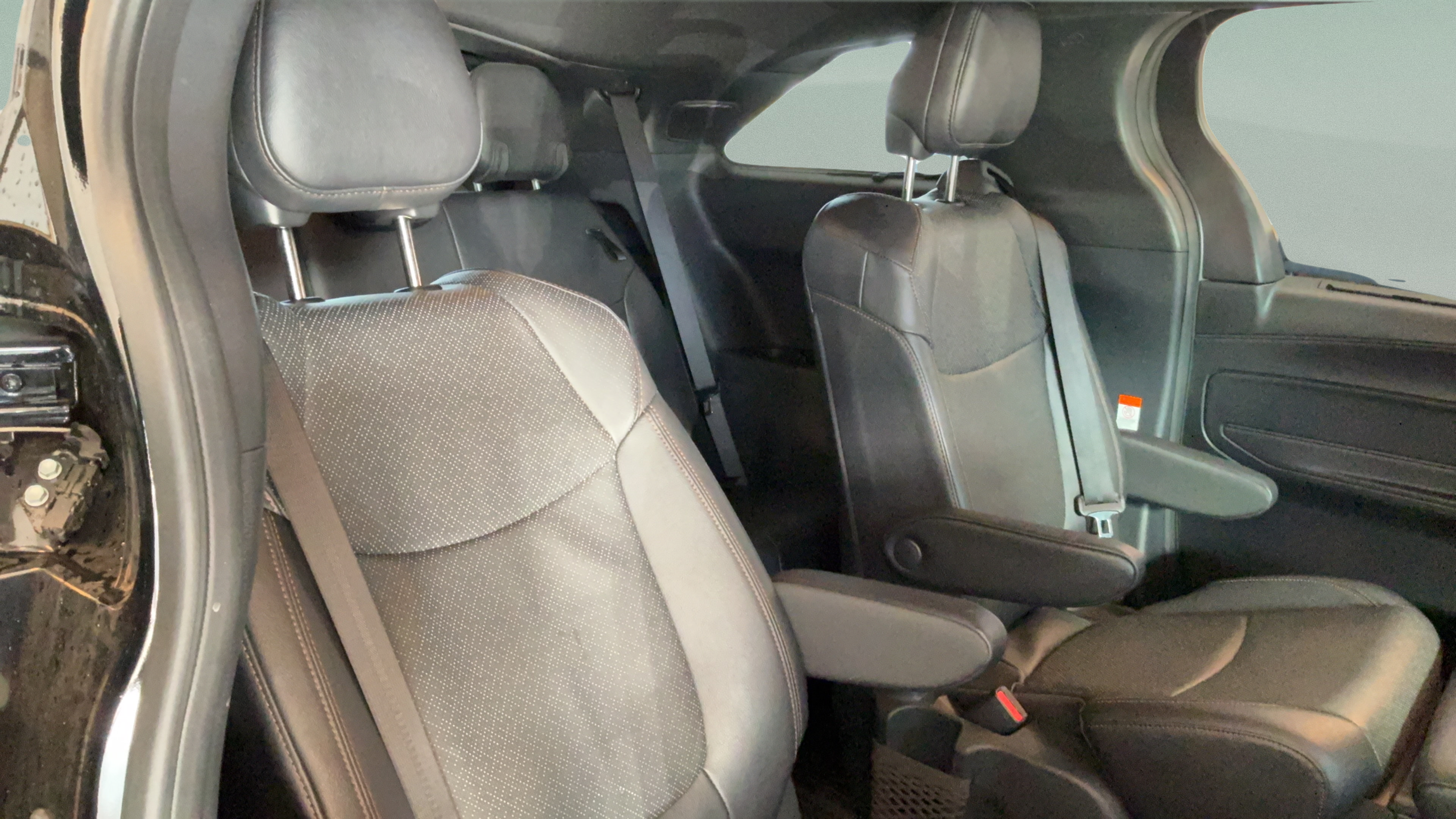 Certified 2025 Toyota Sienna Limited AWD/4WD image 36