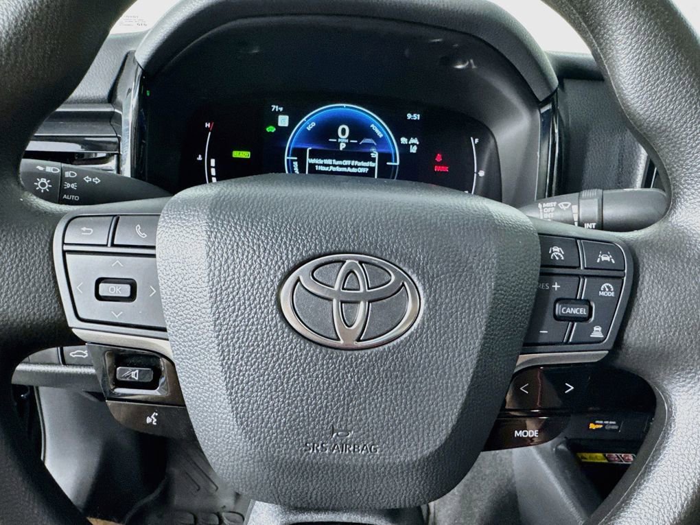 Used 2025 Toyota Camry LE FWD image 15