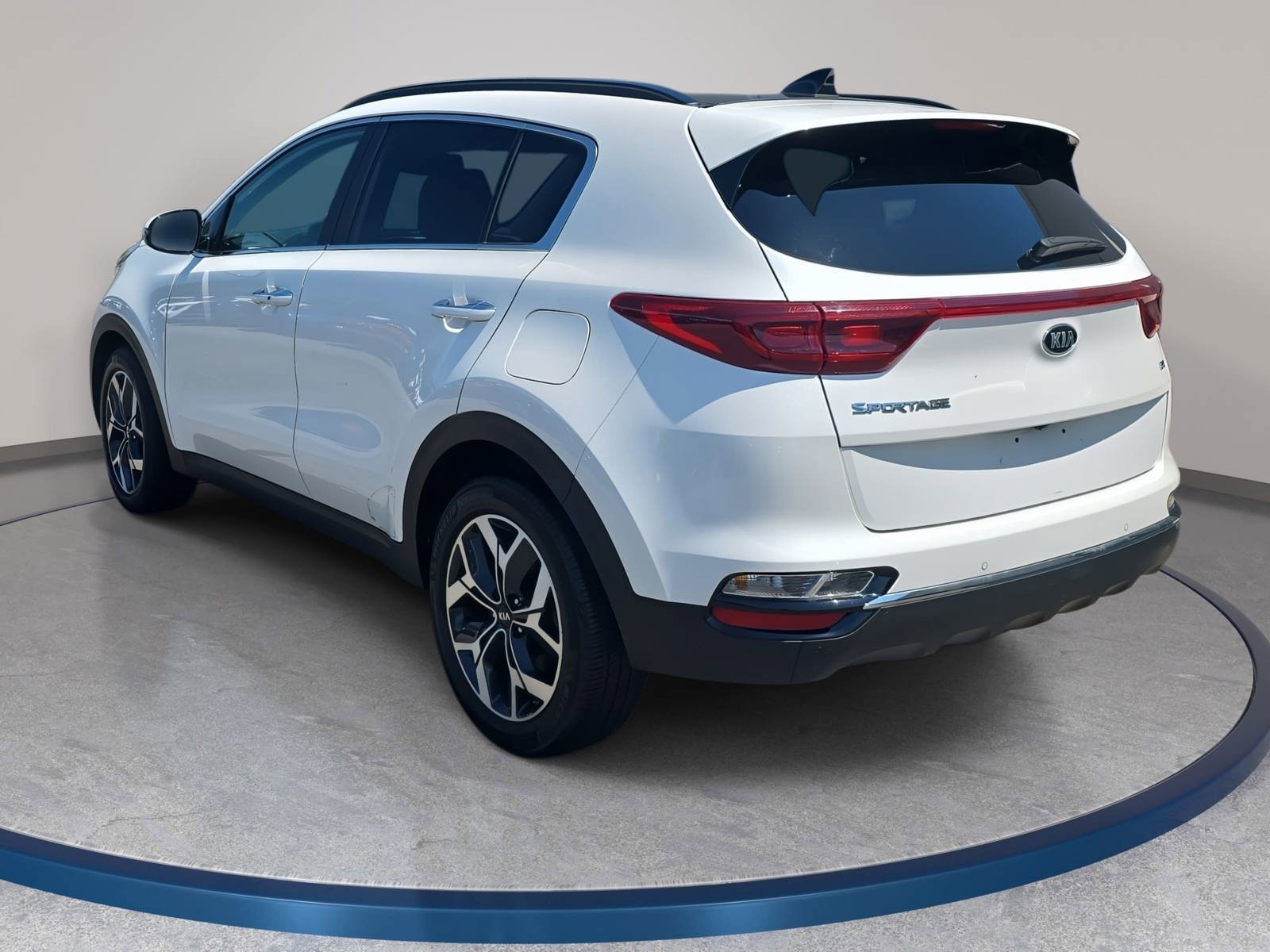 Used 2021 Kia Sportage EX w/ EX Technology Package FWD image 7