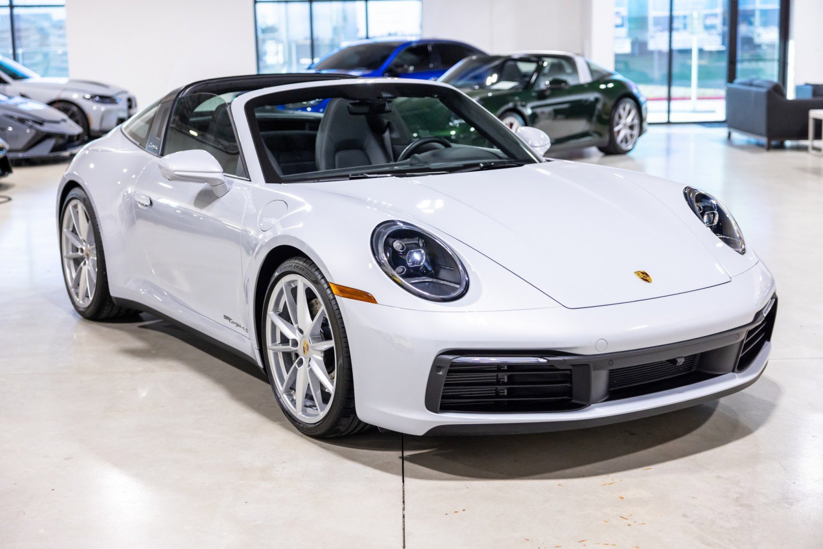 Used 2024 Porsche 911 Targa 4S w/ Premium Package image 10