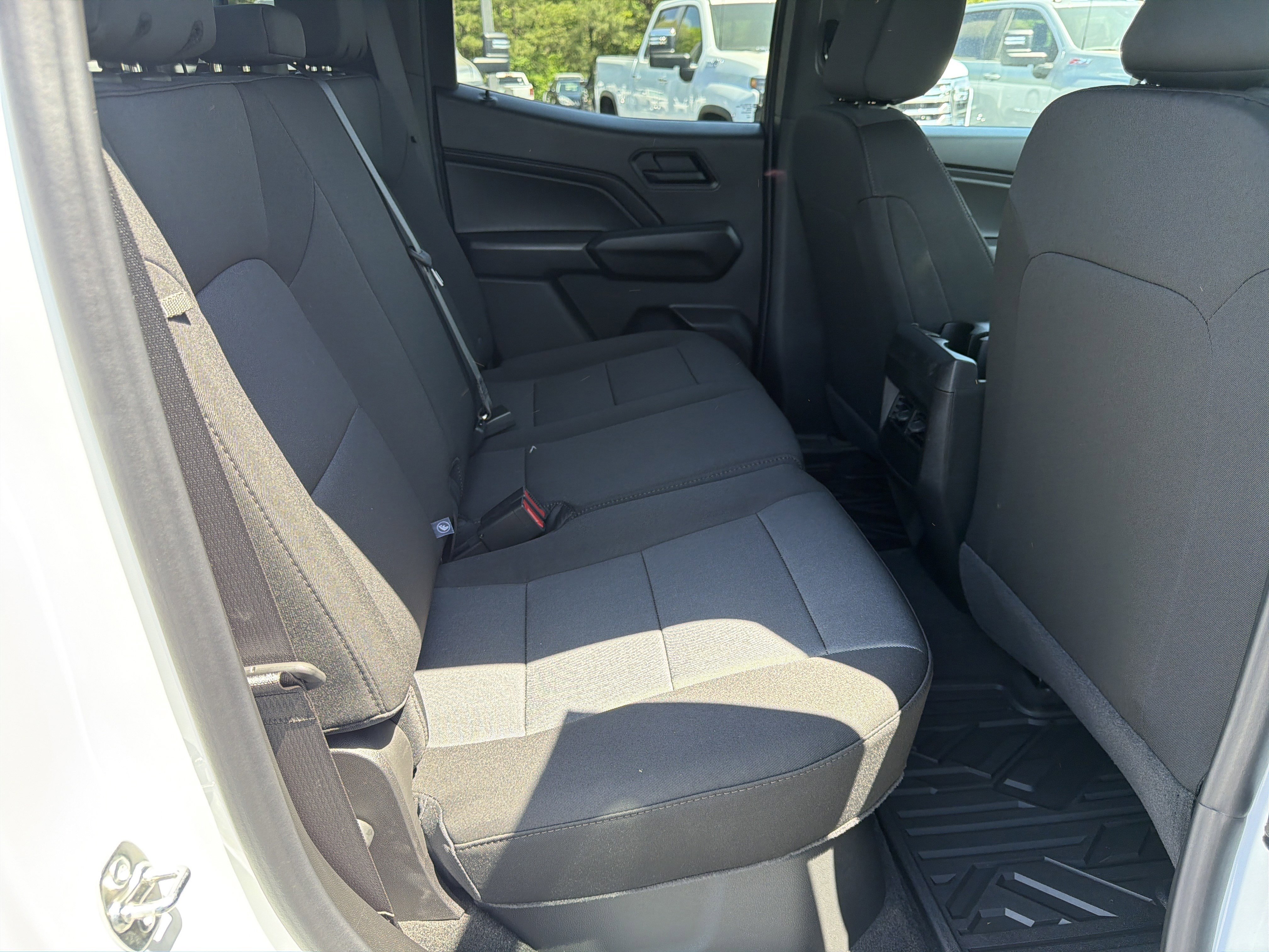 New 2026 Chevrolet Colorado W/T image 15