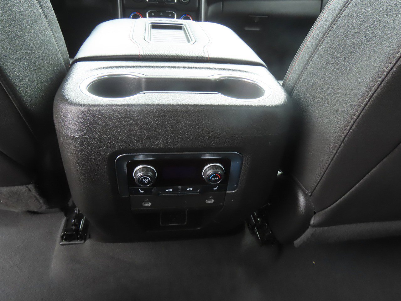 Used 2023 Chevrolet Suburban RST w/ Luxury Package RWD image 16