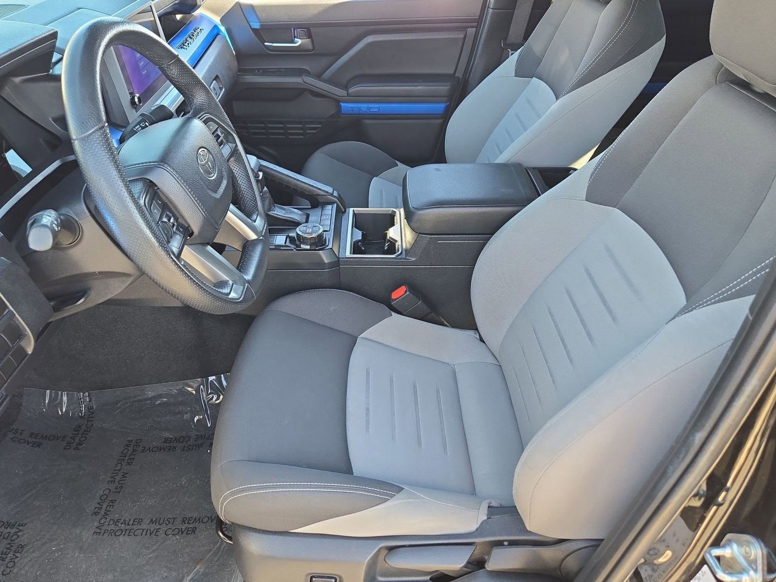 Used 2024 Toyota Tacoma TRD Off-Road image 4