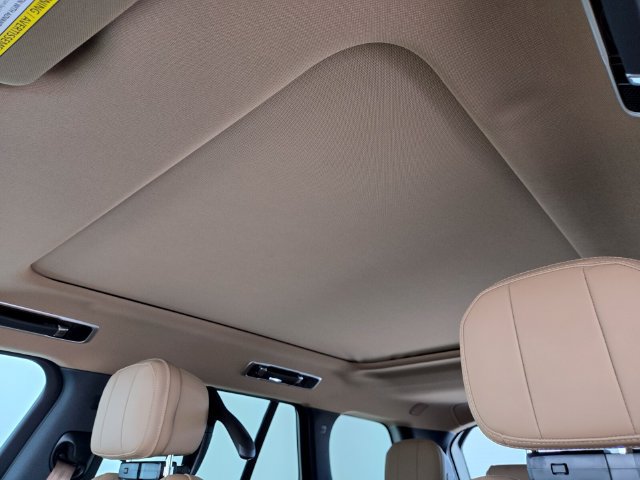 New 2026 Land Rover Range Rover SE AWD/4WD image 11
