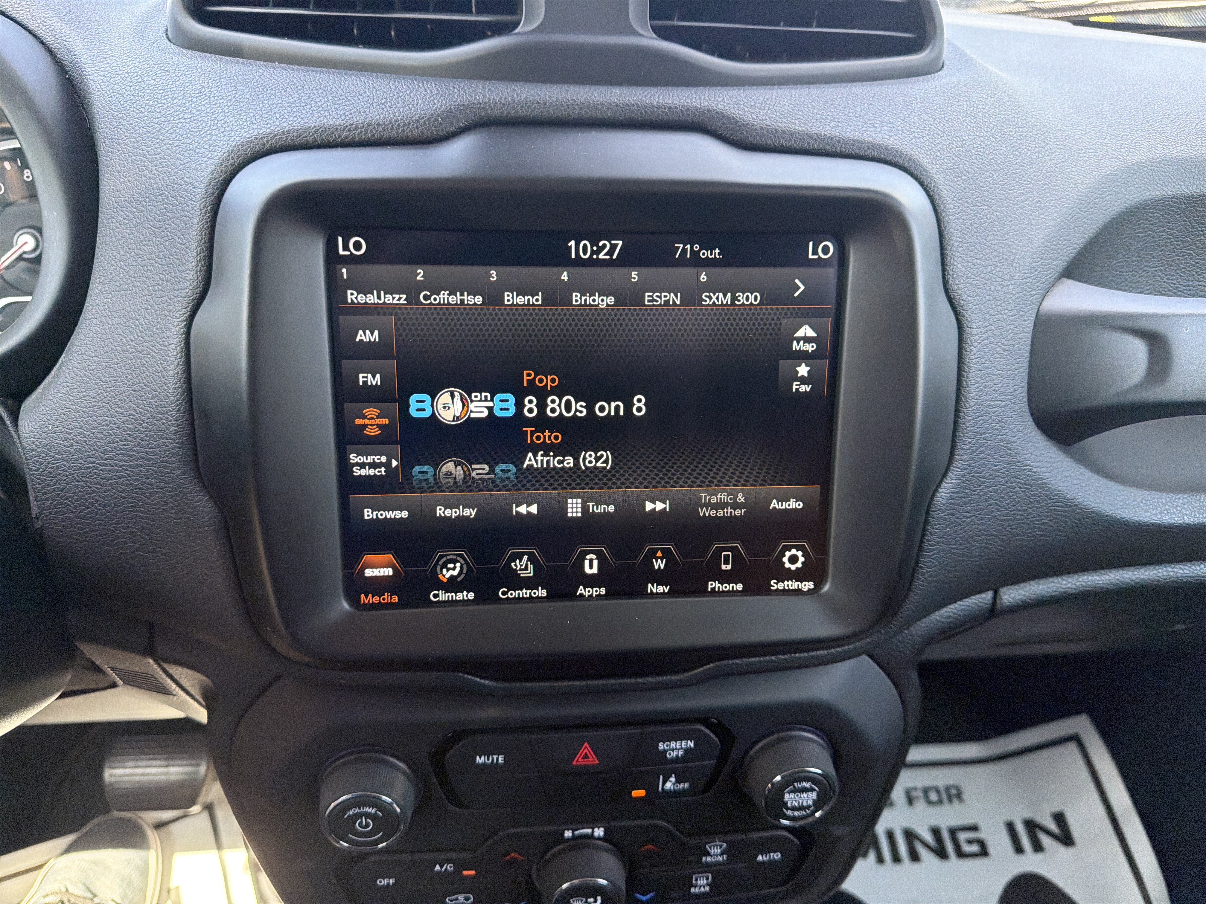 Used 2023 Jeep Renegade Altitude w/ Convenience Group I AWD/4WD image 25
