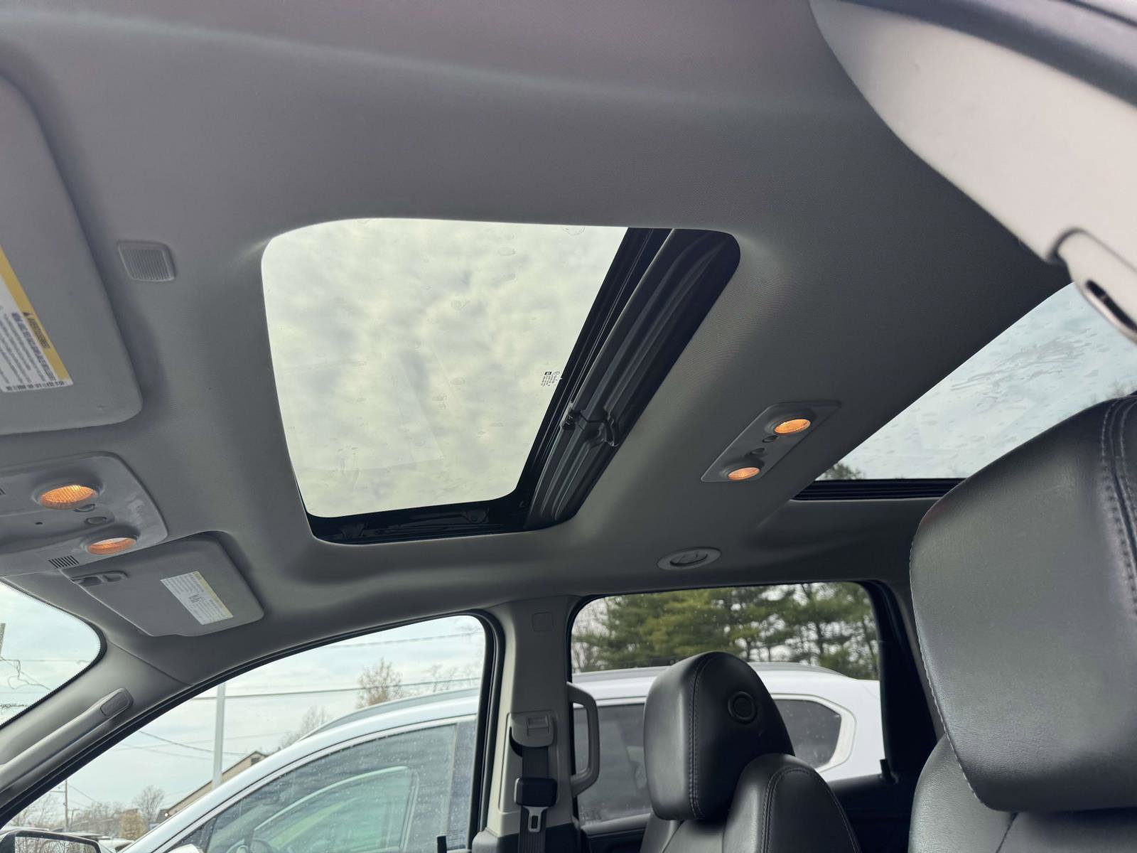 Used 2017 Chevrolet Traverse LT AWD/4WD image 17
