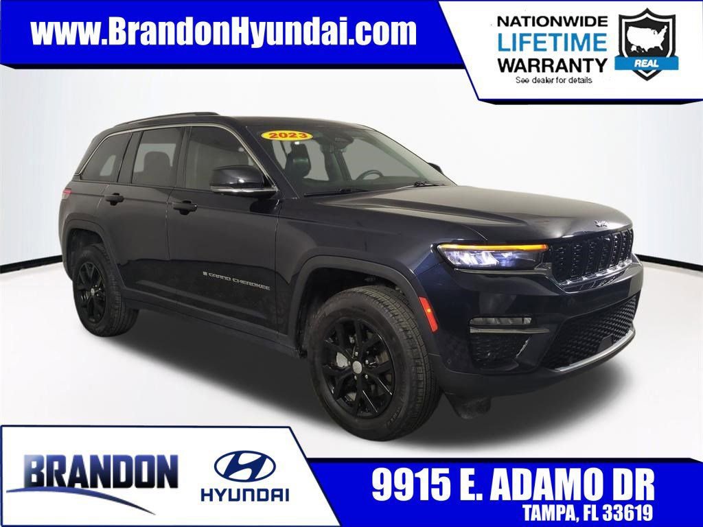 Used 2023 Jeep Grand Cherokee Limited w/ Luxury Tech Group II AWD/4WD image 1