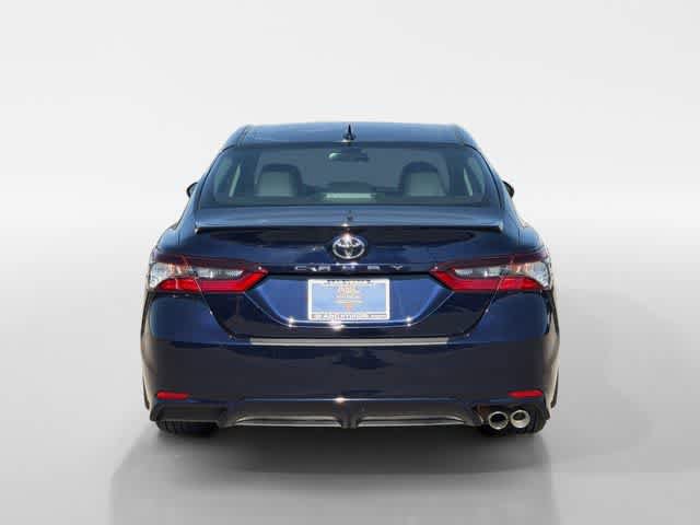 Used 2022 Toyota Camry SE FWD image 4