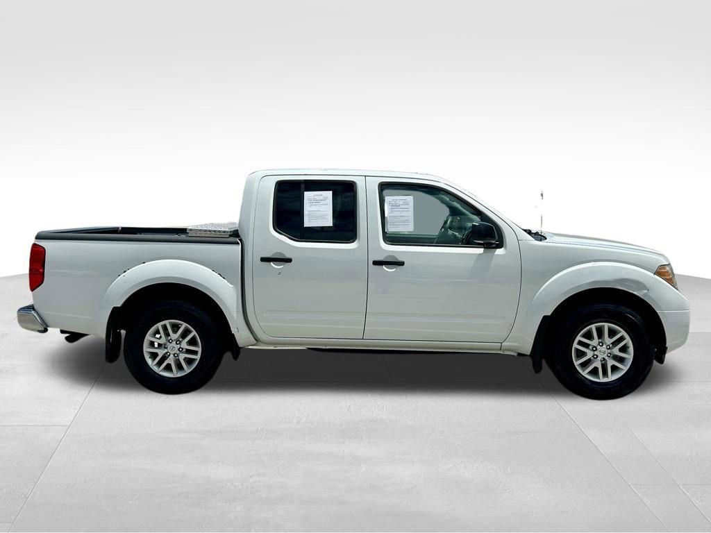 Used 2017 Nissan Frontier SV w/ SV Value Truck Package RWD image 4