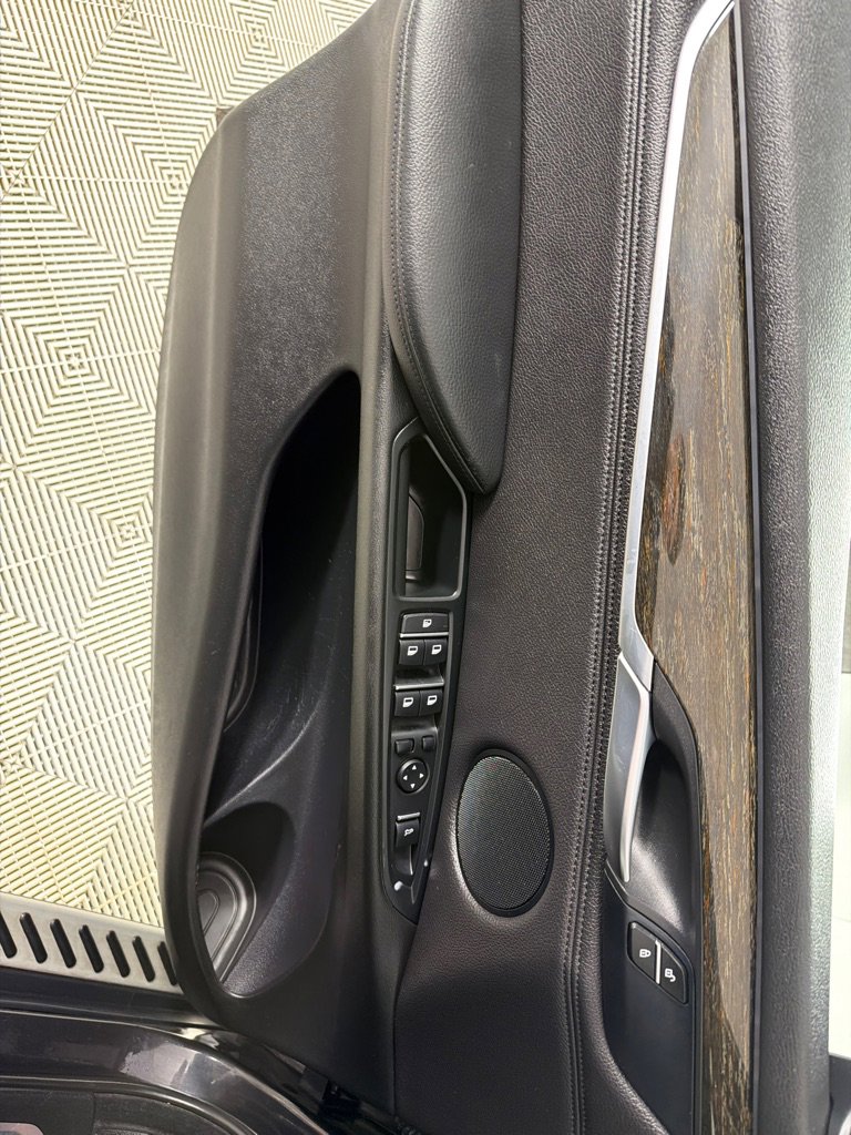 Used 2014 BMW X5 xDrive35d image 10