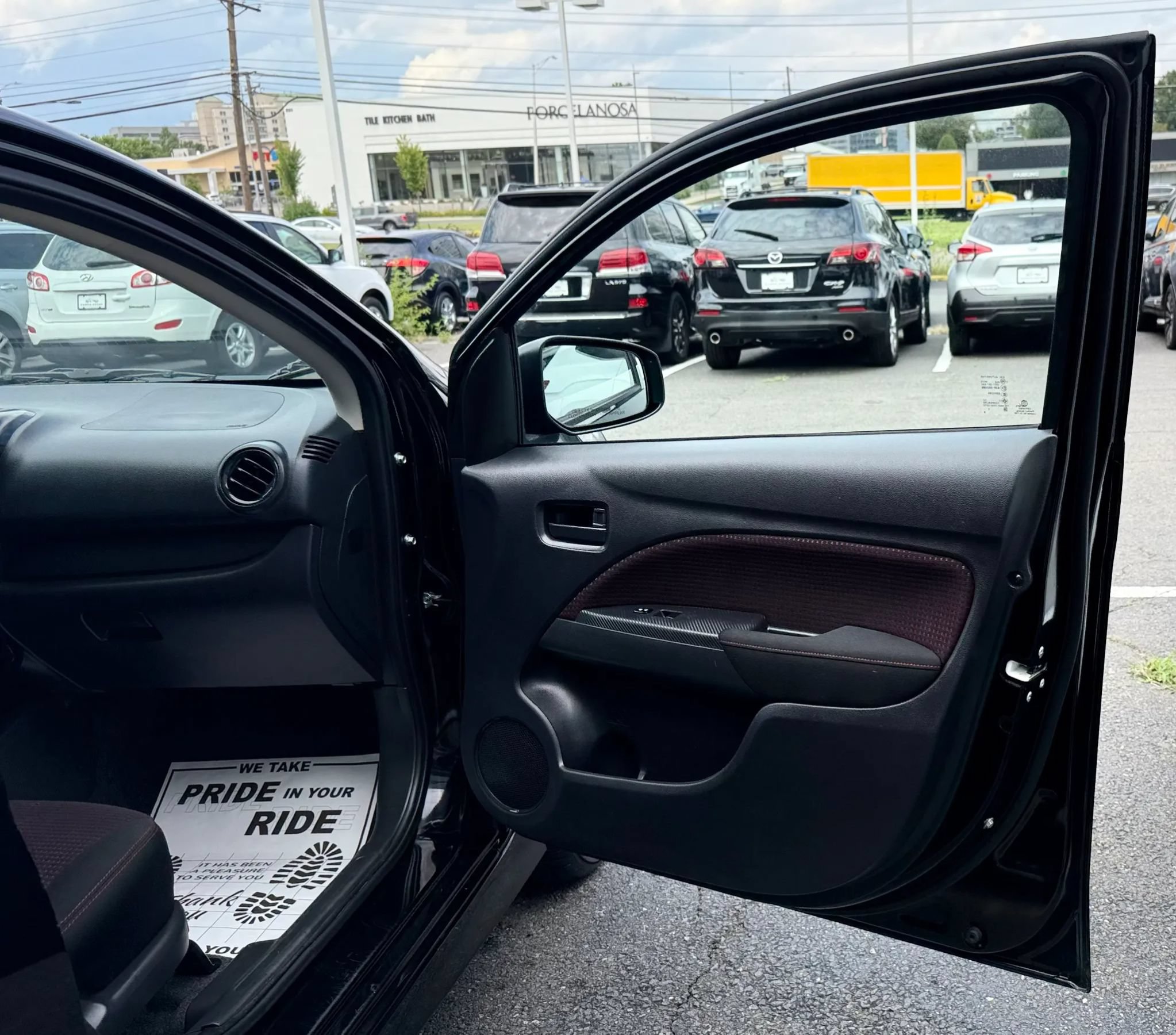 Used 2024 Mitsubishi Mirage G4 Black Edition FWD image 30