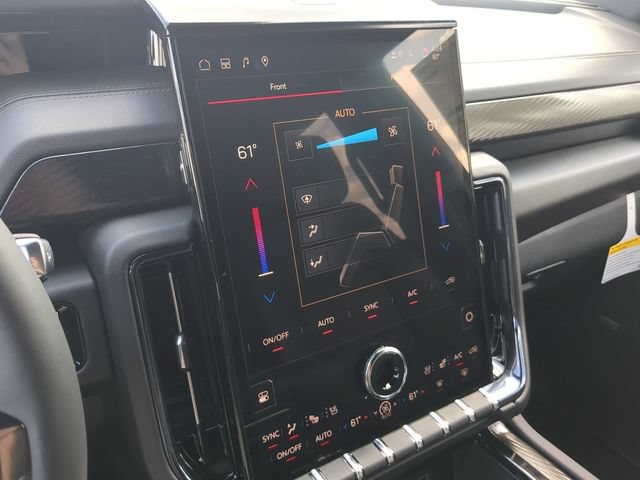 New 2026 GMC Yukon XL AT4 w/ AT4 Premium Plus Package AWD/4WD image 28