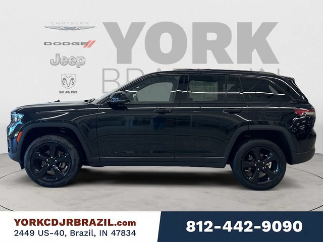 Used 2023 Jeep Grand Cherokee Altitude AWD/4WD image 2