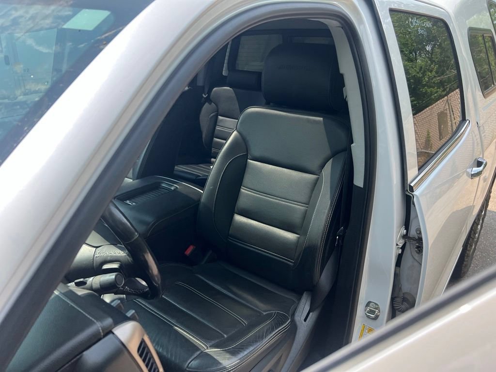Used 2018 GMC Sierra 2500 Denali AWD/4WD image 29