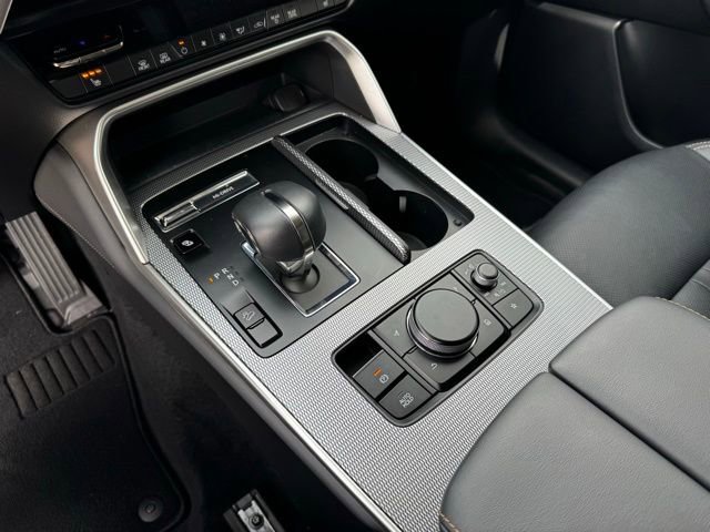 Used 2024 MAZDA CX-90 Plug-In Hybrid w/ Preferred AWD/4WD image 22