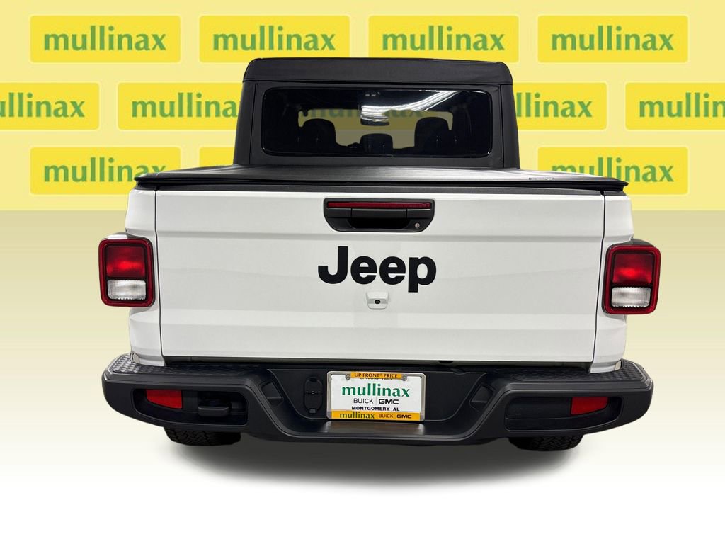 Used 2025 Jeep Gladiator Sport image 15