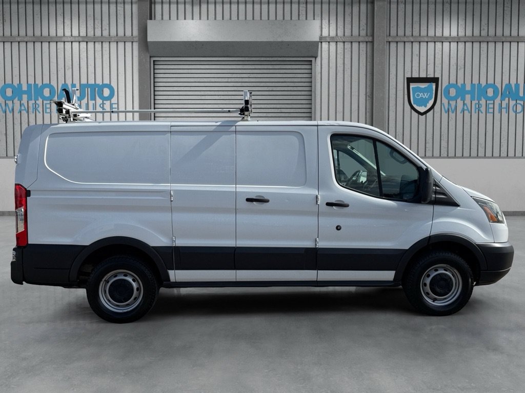 Used 2015 Ford Transit 250 130 Low Roof RWD image 5