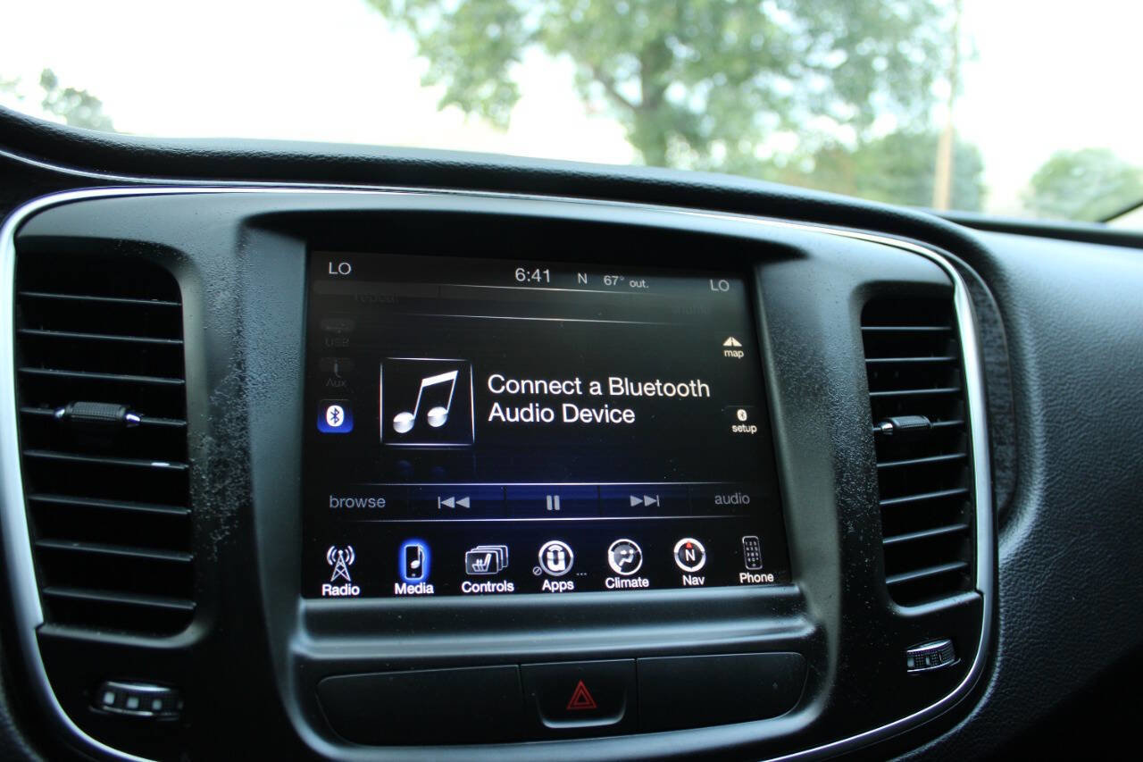 Used 2015 Chrysler 200 C w/ Navigation & Sound Group I image 37