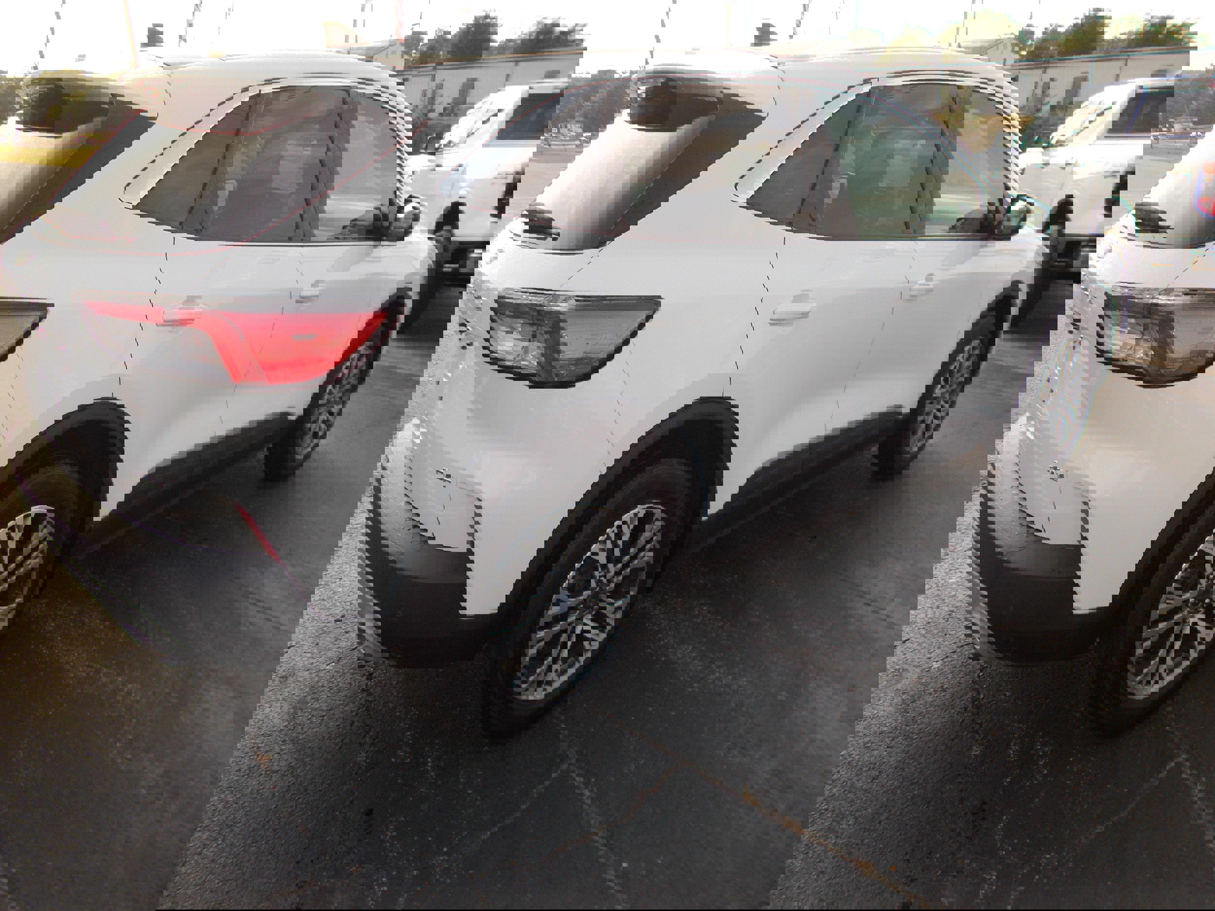 Used 2022 Ford Escape SEL image 3