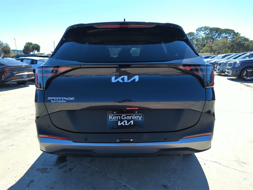 New 2026 Kia Sportage LX image 7