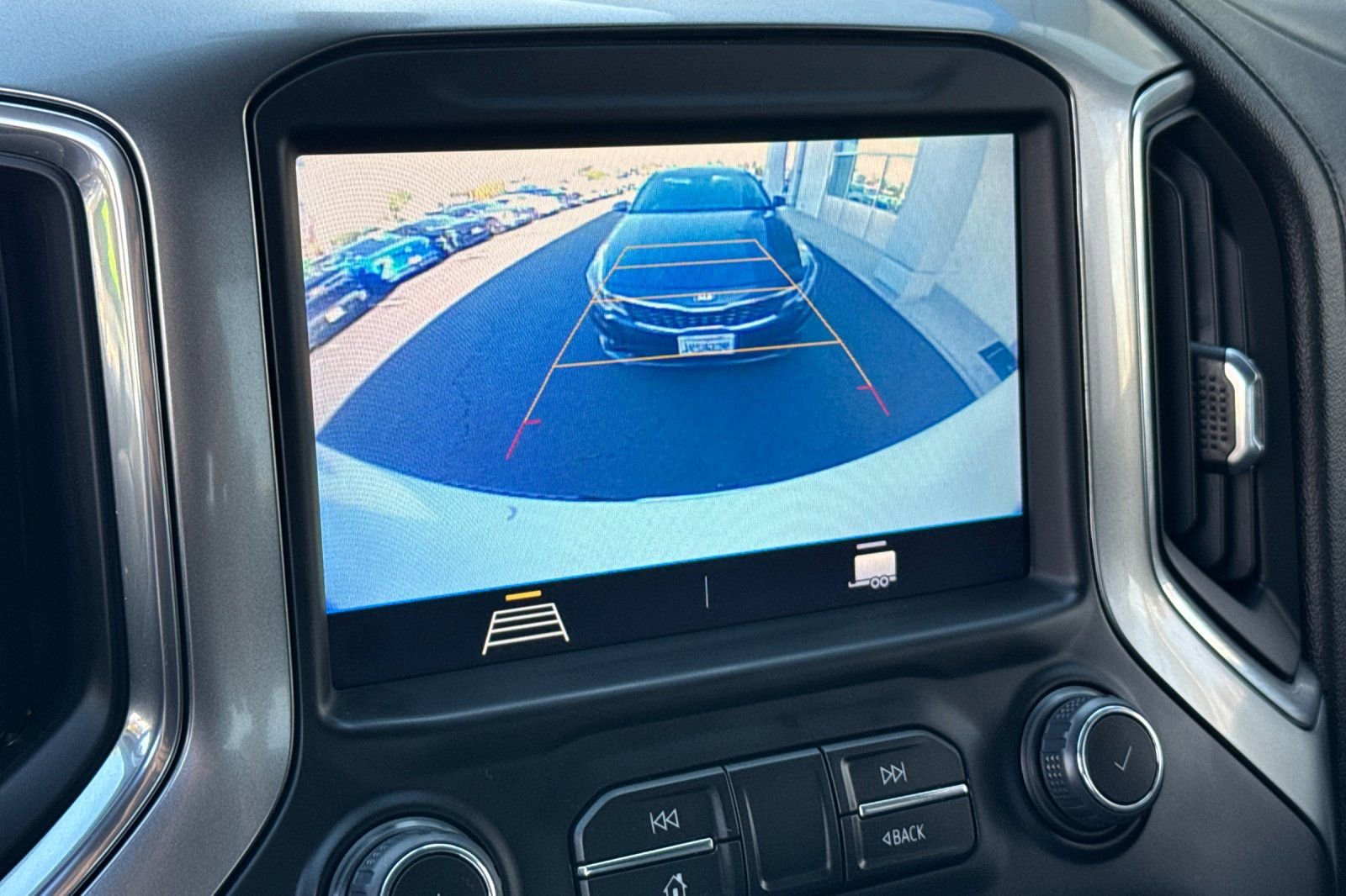 Used 2022 Chevrolet Silverado 1500 LT image 27