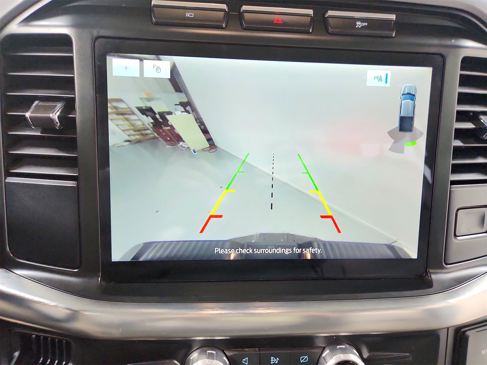 Used 2023 Ford F150 Lariat image 31