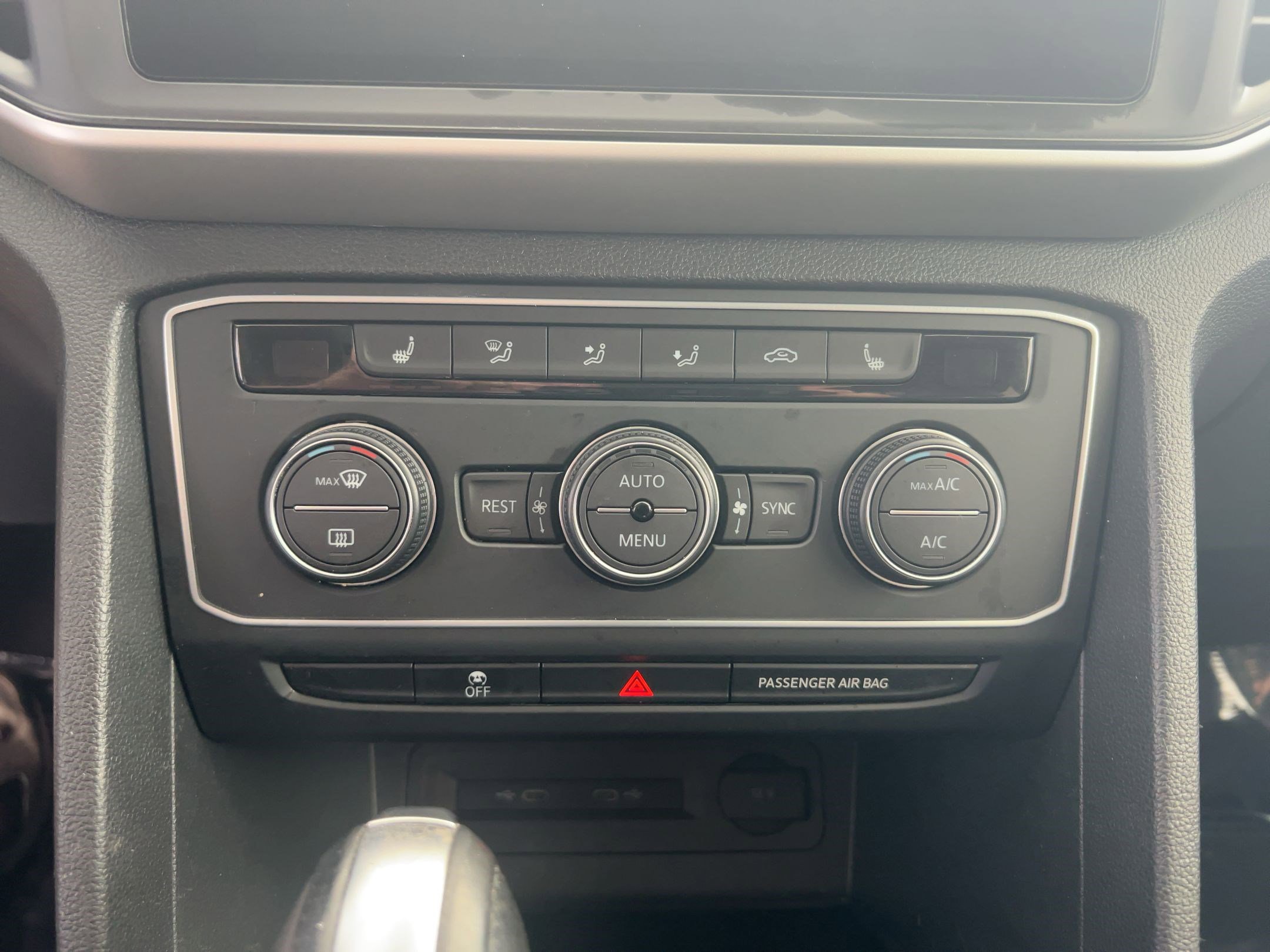 Used 2021 Volkswagen Atlas SE image 20