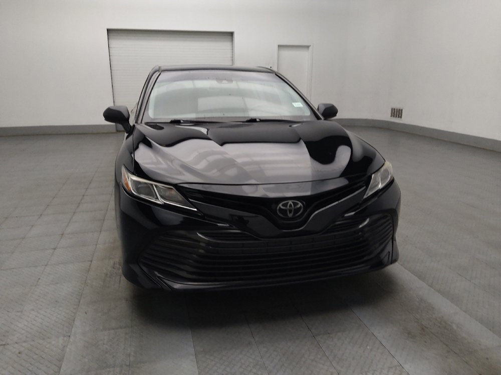 Used 2018 Toyota Camry LE FWD image 14