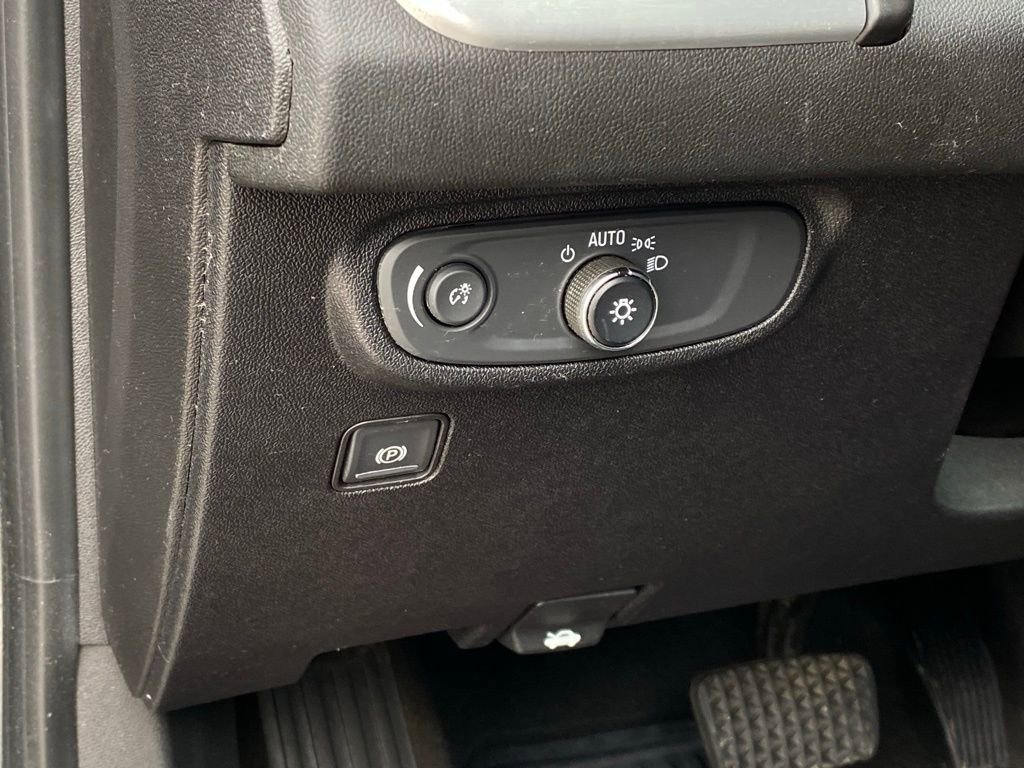 Used 2019 GMC Terrain SLE w/ Driver Convenience Package AWD/4WD image 12