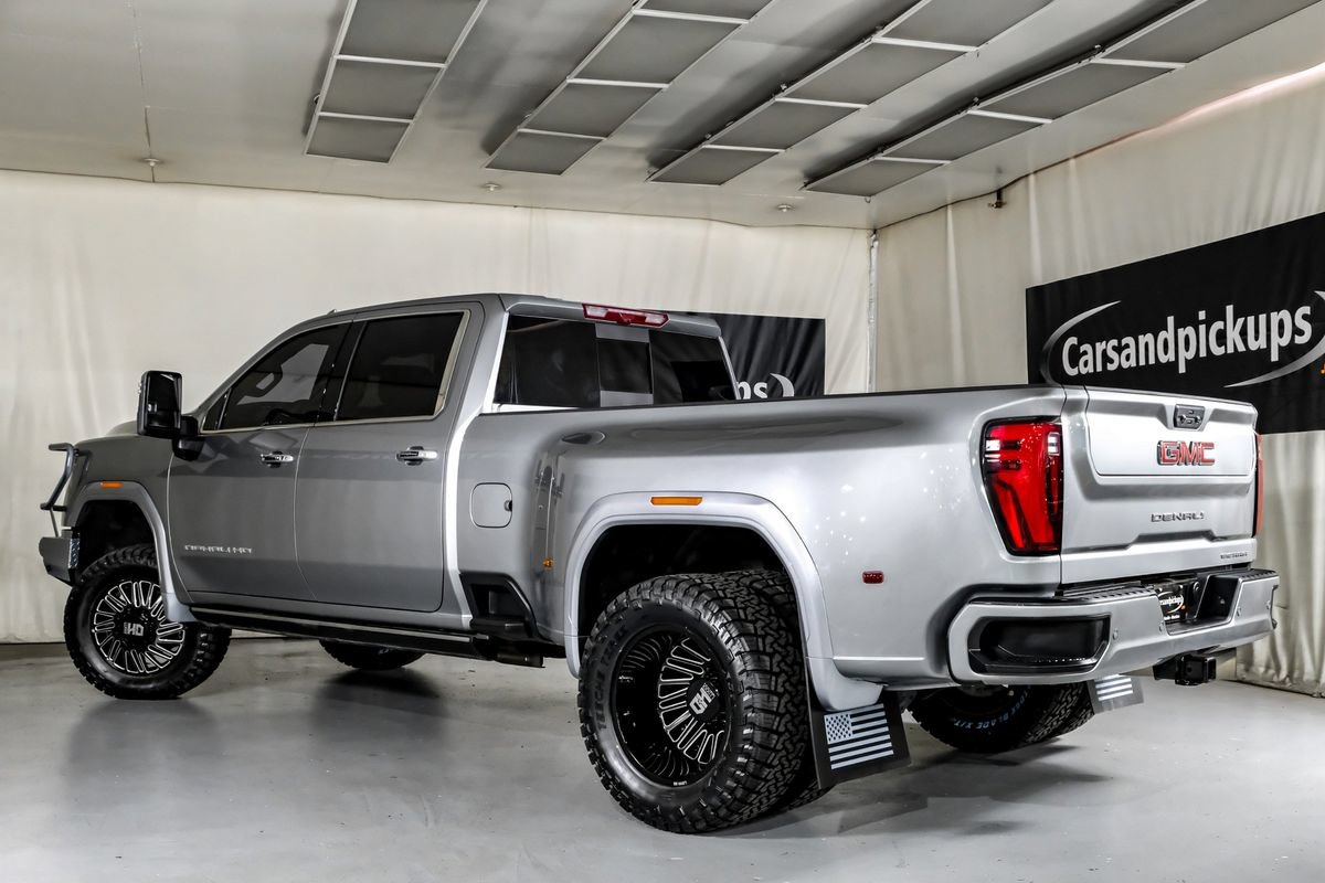 Used 2025 GMC Sierra 3500 Denali w/ Denali Reserve Package AWD/4WD image 11